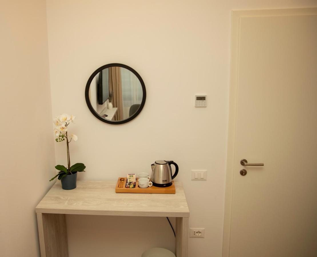 Manolle Boutique Aparthotel Bucharest Exterior photo