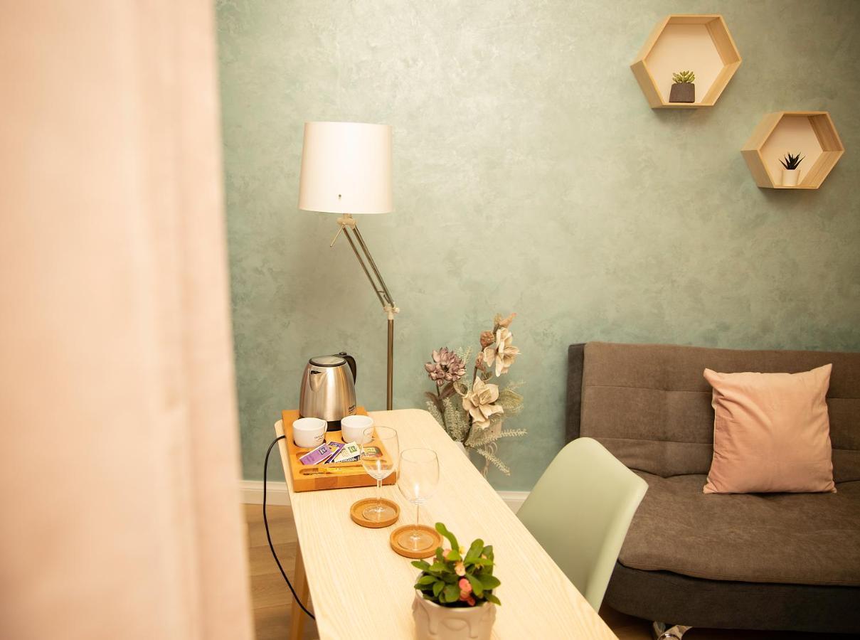 Manolle Boutique Aparthotel Bucharest Exterior photo